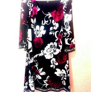 ❤️ New White House Black Market Floral Dress